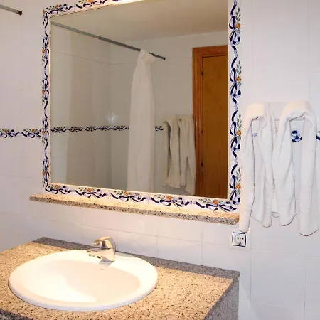 Holiday Home Villas Begonias - Cbo110 Vakantiehuis Cala 'n Bosch